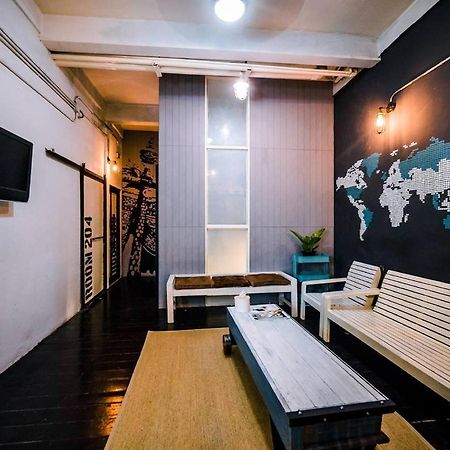 Zeds Hostel Bangkok Exteriör bild